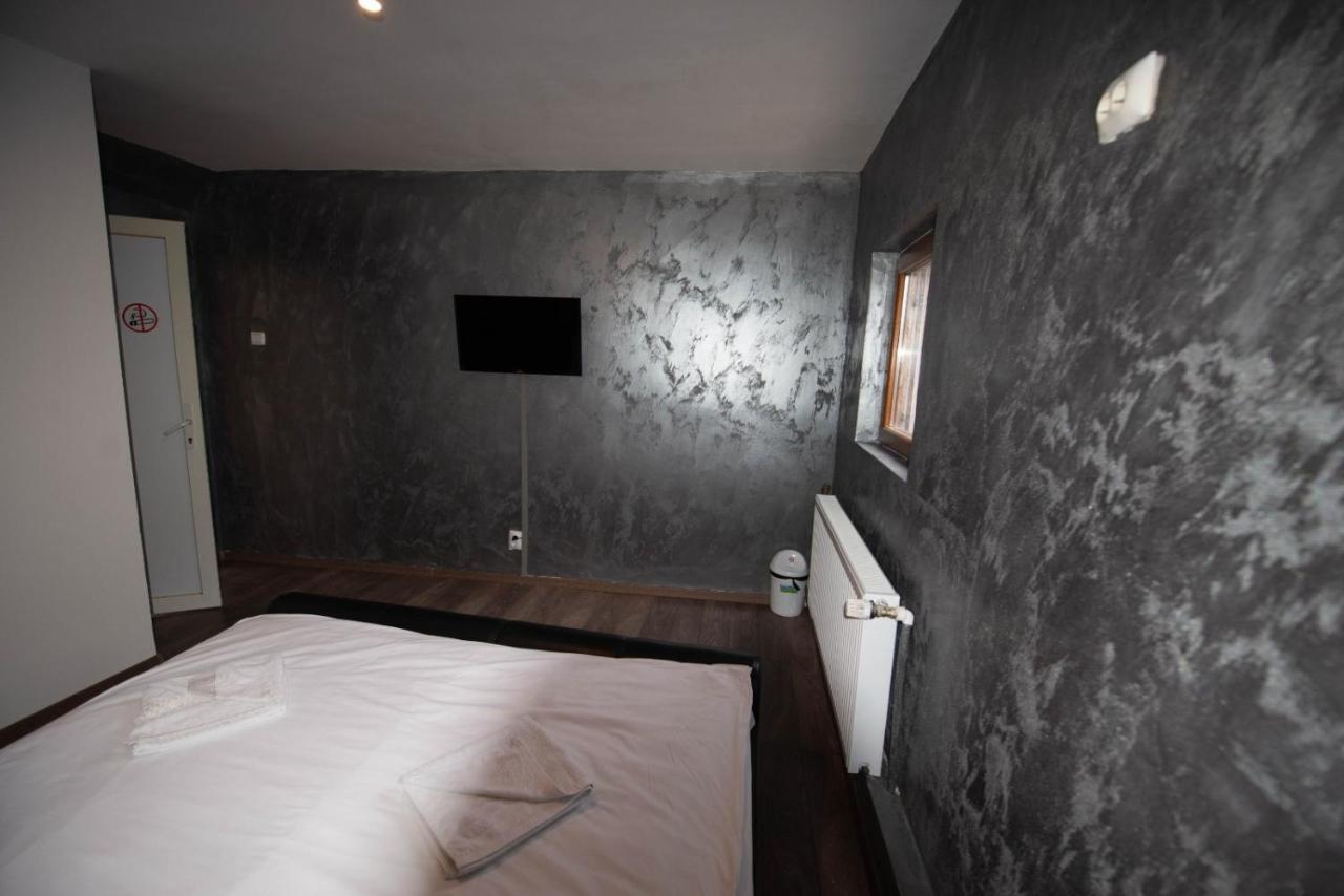 Vila Estera Therme Balotesti Bagian luar foto