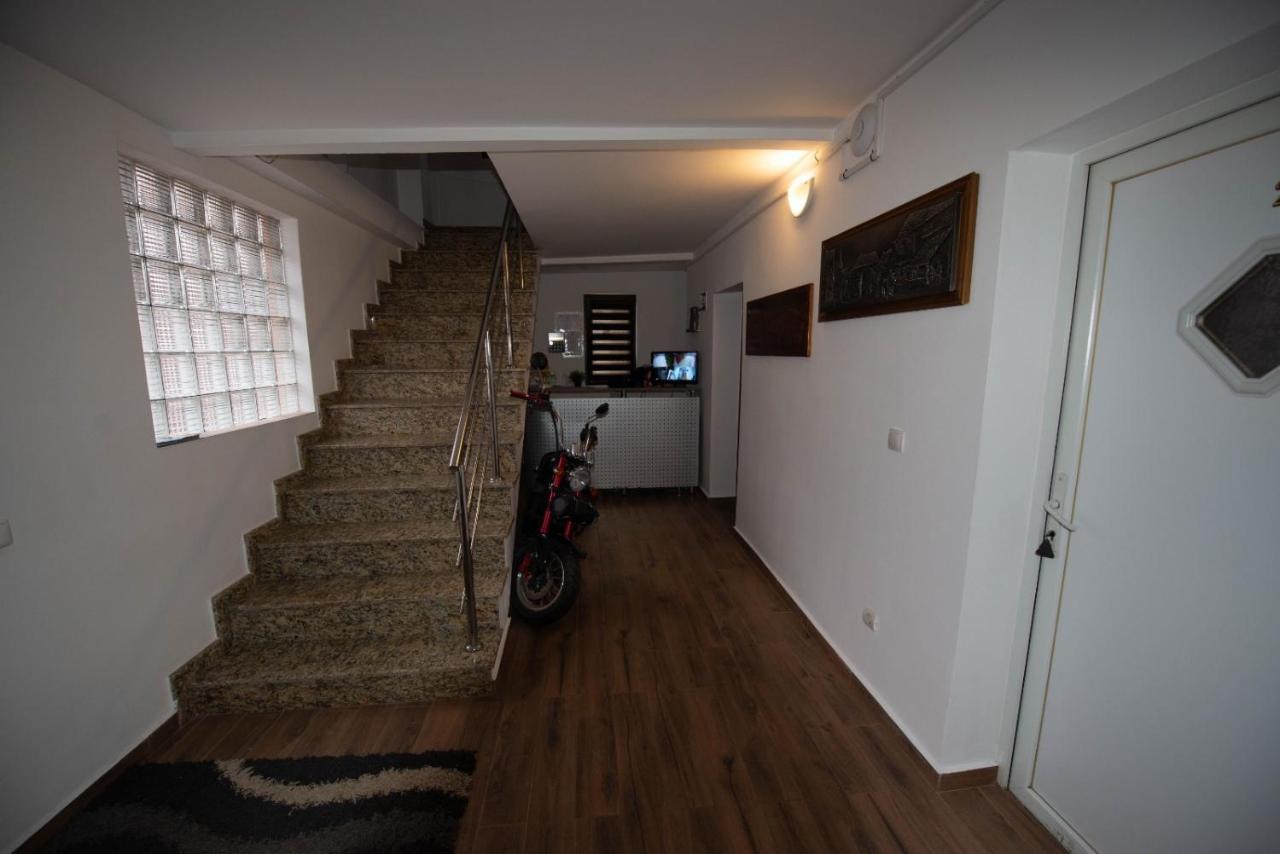 Vila Estera Therme Balotesti Bagian luar foto