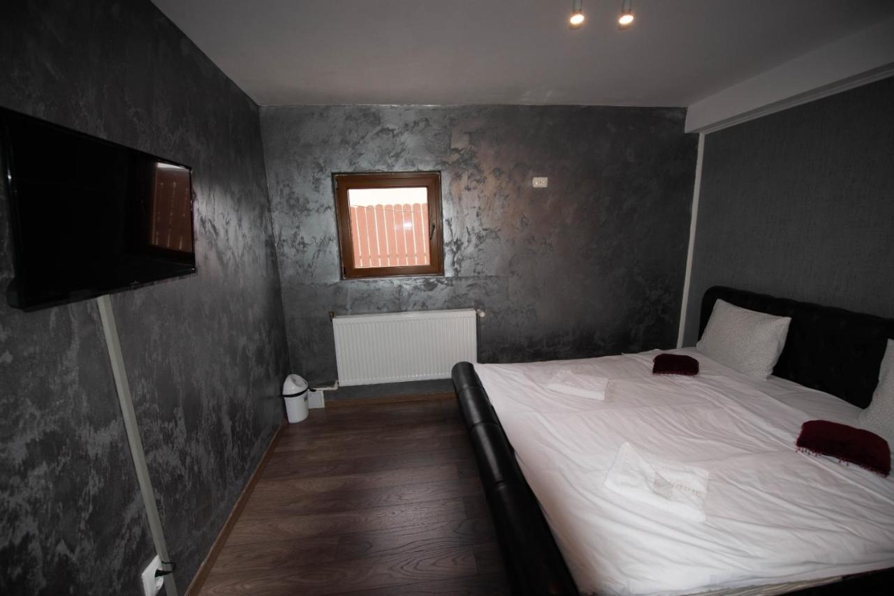 Vila Estera Therme Balotesti Bagian luar foto