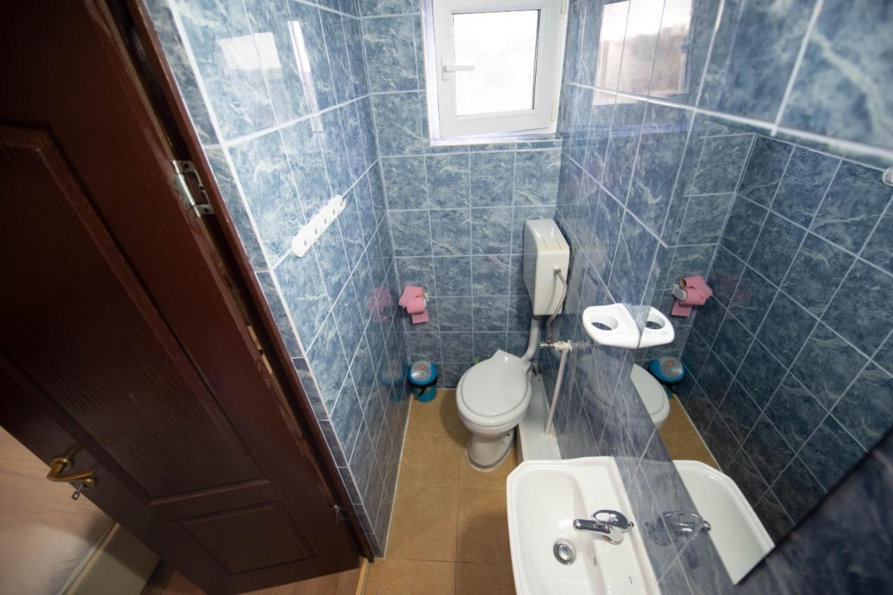 Vila Estera Therme Balotesti Bagian luar foto