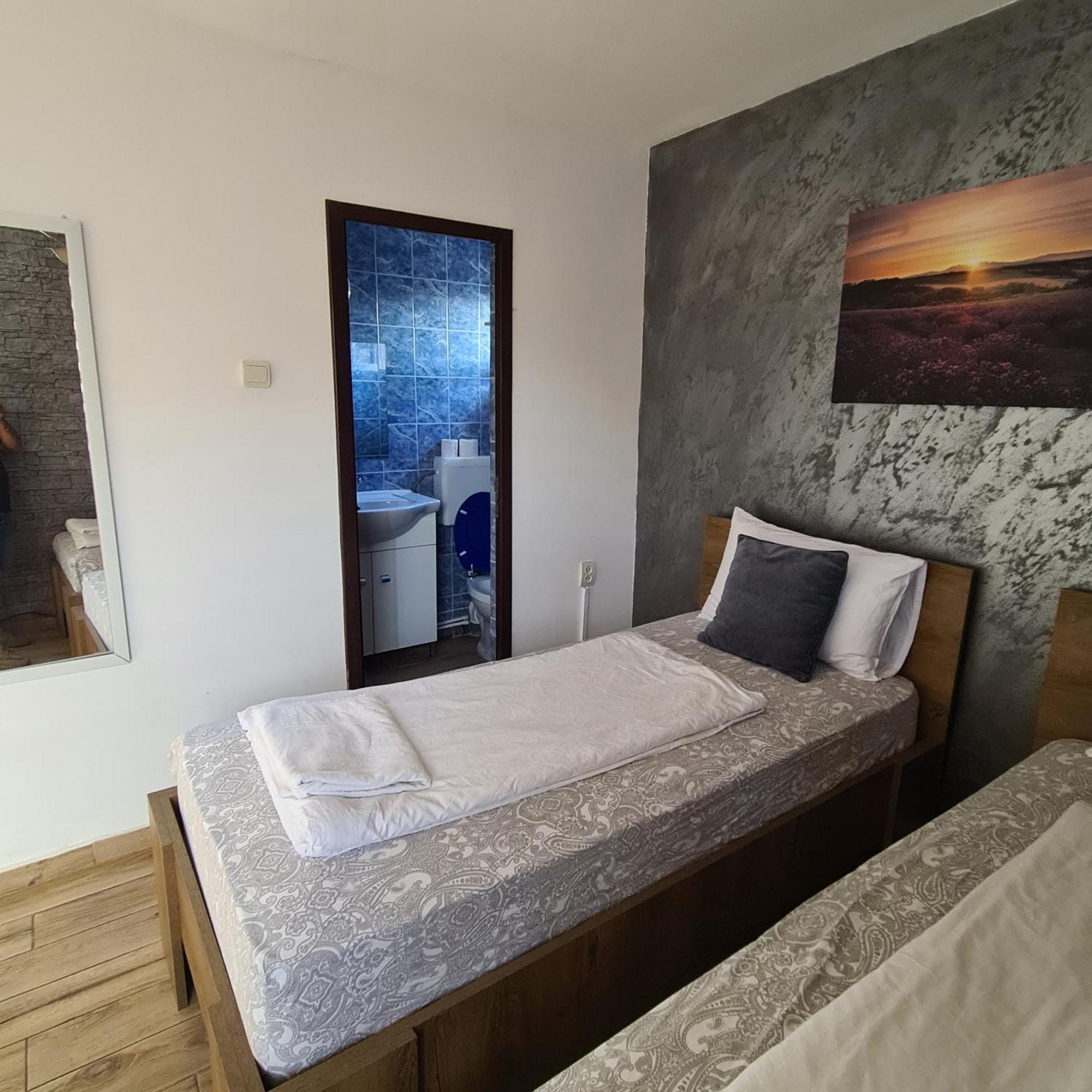 Vila Estera Therme Balotesti Bagian luar foto