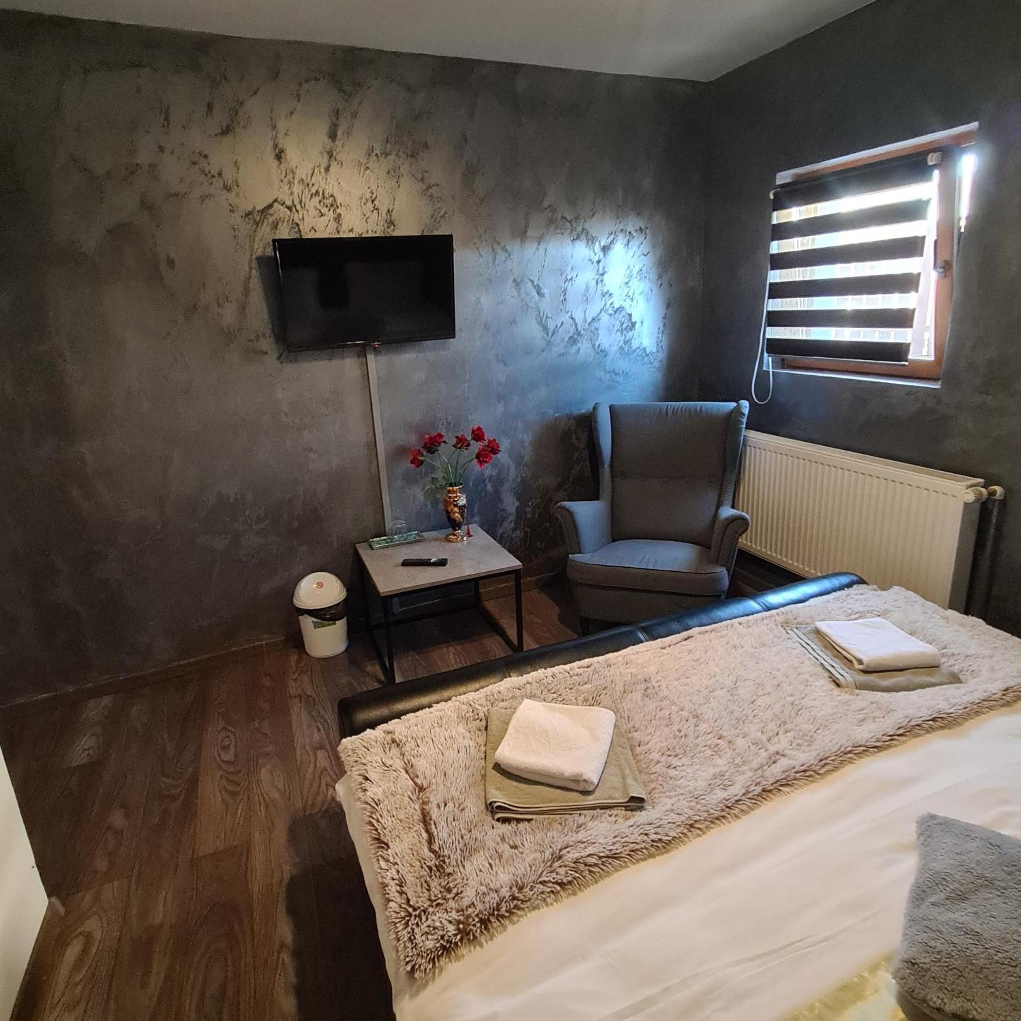 Vila Estera Therme Balotesti Bagian luar foto